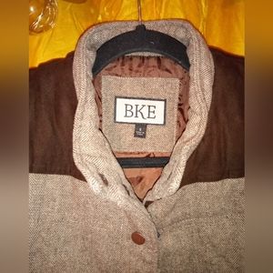 BKE Buckle Vest EUC button down sz S